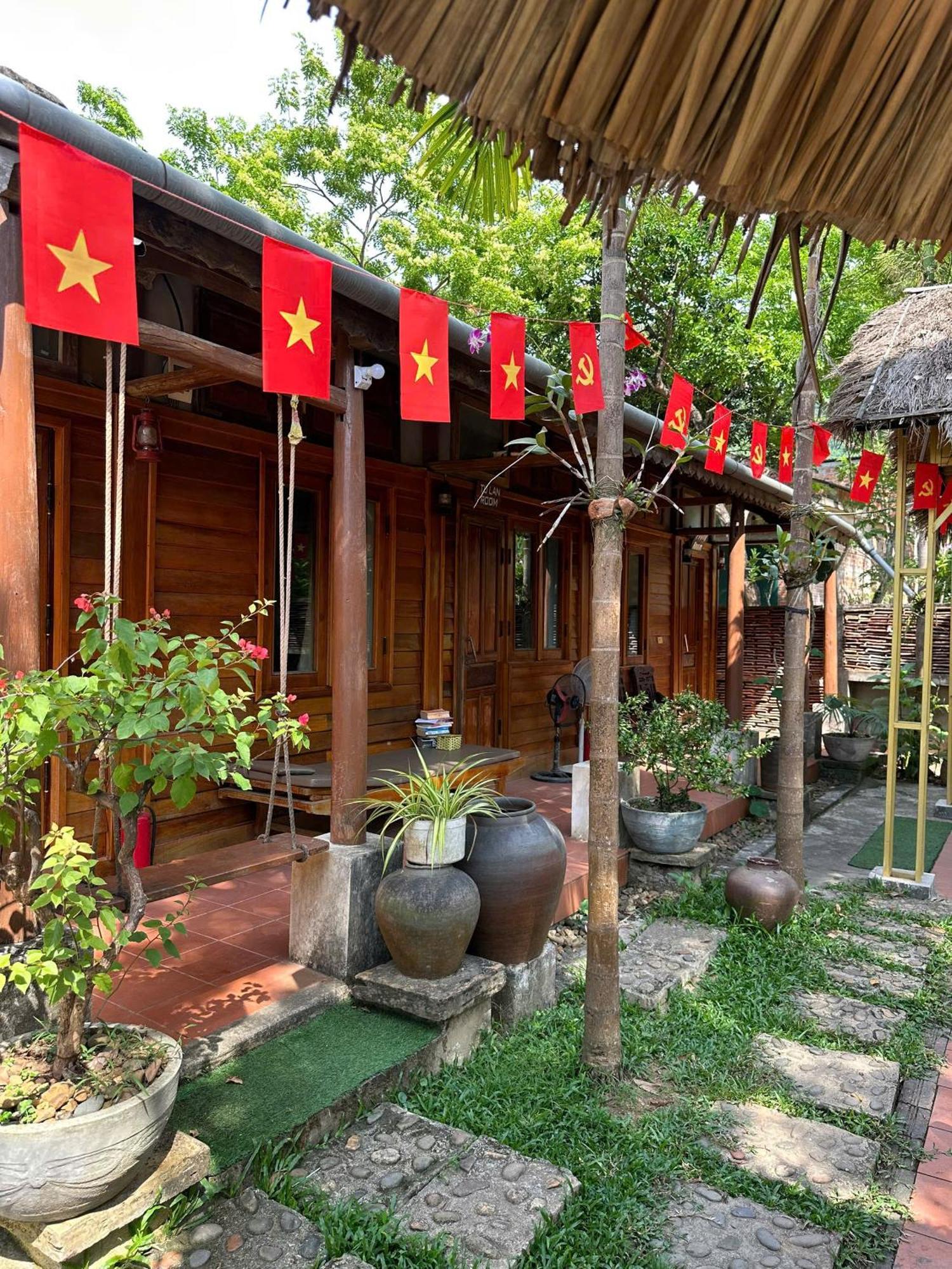 Highway 20 Homestay Фонг Нха Екстериор снимка