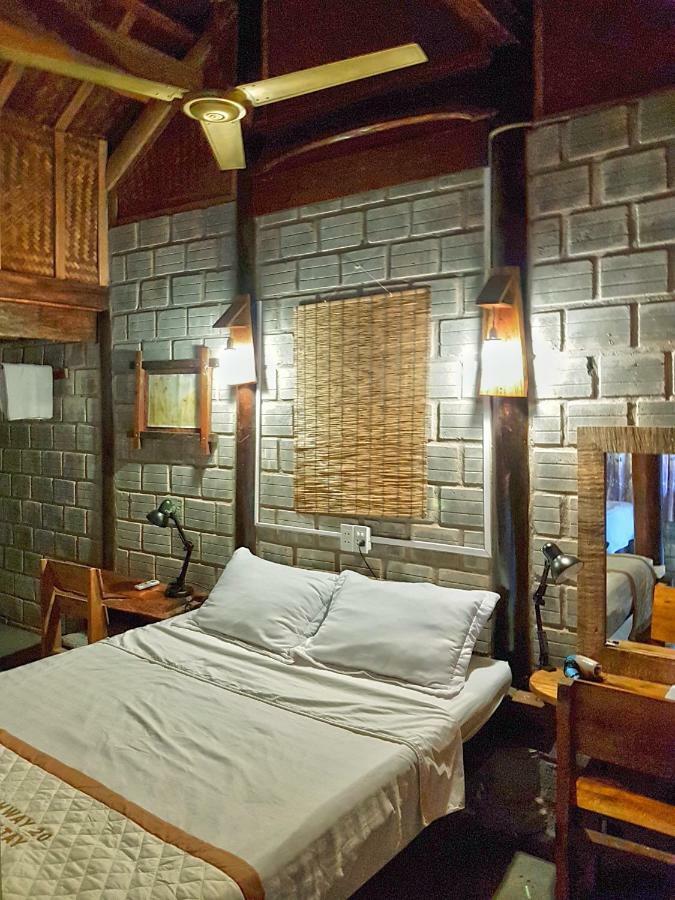 Highway 20 Homestay Фонг Нха Екстериор снимка