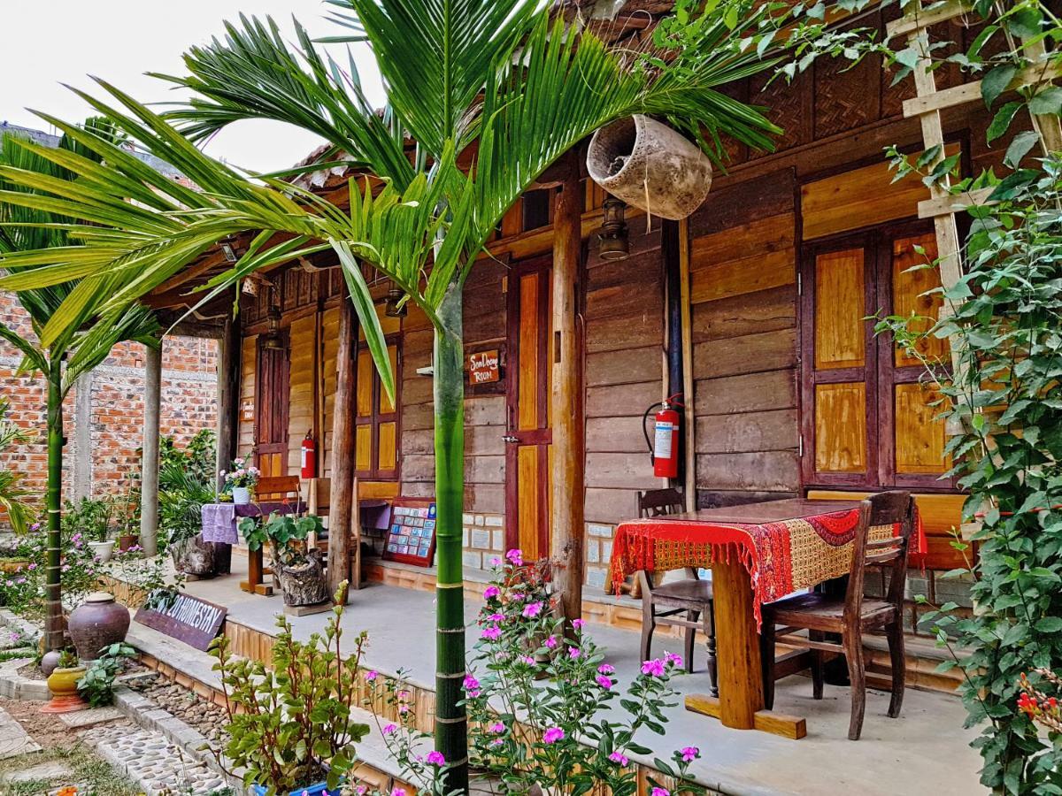 Highway 20 Homestay Фонг Нха Екстериор снимка
