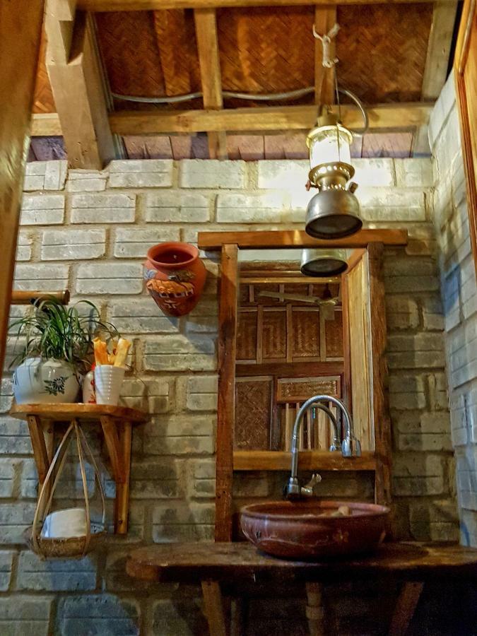 Highway 20 Homestay Фонг Нха Екстериор снимка